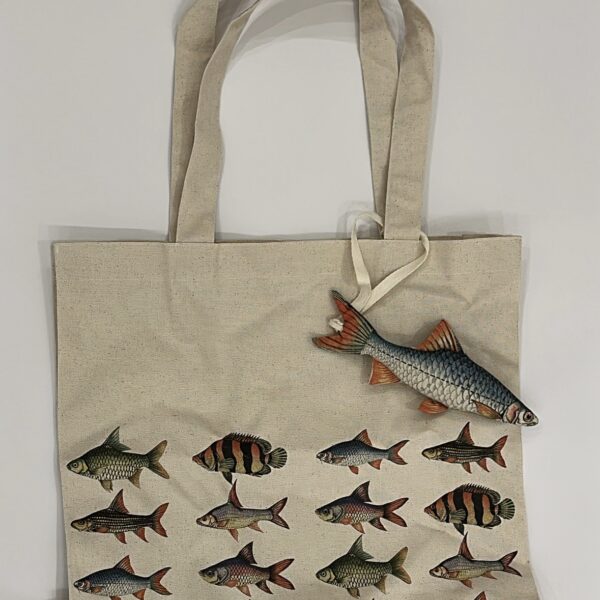 Fish tote